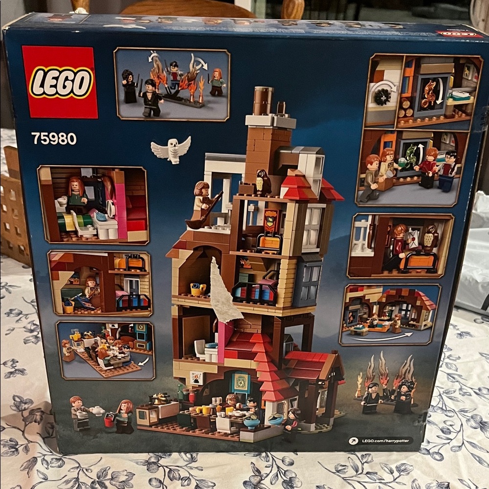 LEGO Retired Harry Potter Attack on the Burrow Building Set (SEALED BOX) - Picture 2 of 5